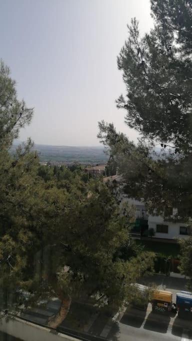 شقة Views, Family & Private Parking In Alto Albayzin غرناطة المظهر الخارجي الصورة
